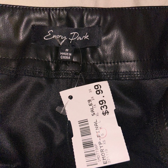 boutique black leather pants - Picture 2 of 3
